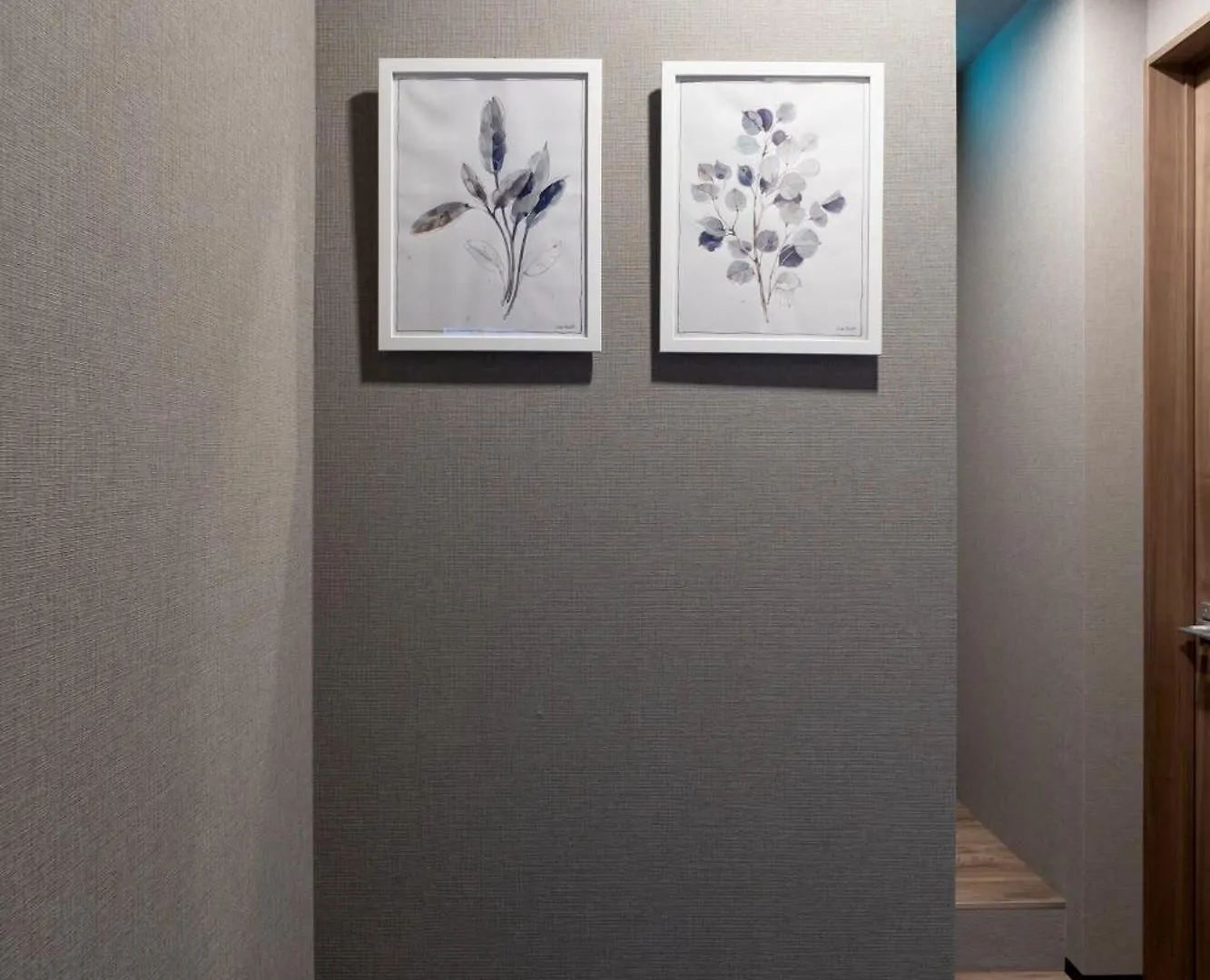 源泉かけ流し 白濁 Forest Suite Hakone Sengokuhara Japan