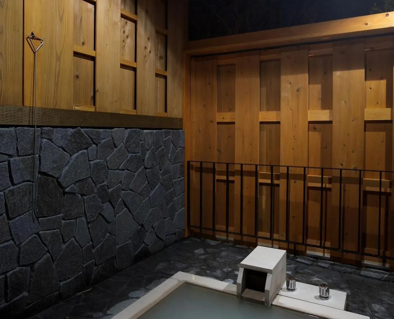 Holiday home 源泉かけ流し 白濁 Forest Suite Hakone Sengokuhara Japan