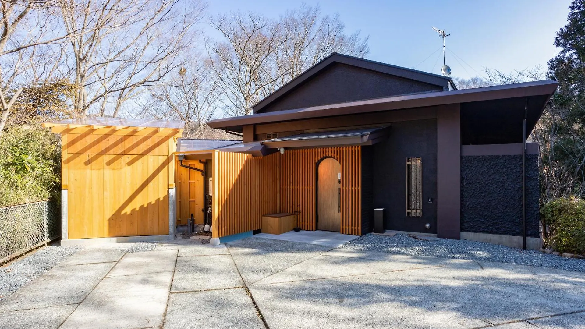 源泉かけ流し 白濁 Forest Suite Hakone Sengokuhara