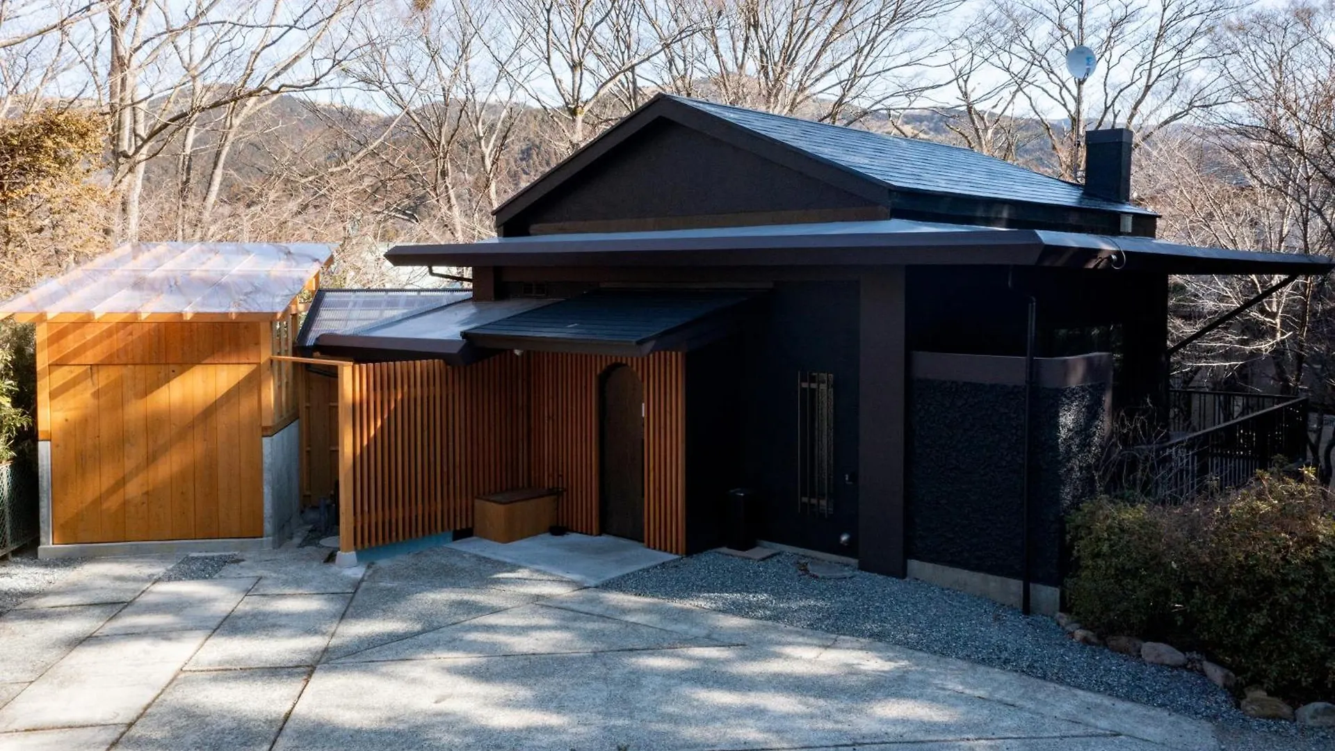 源泉かけ流し 白濁 Forest Suite Hakone Sengokuhara 0*,  Japan